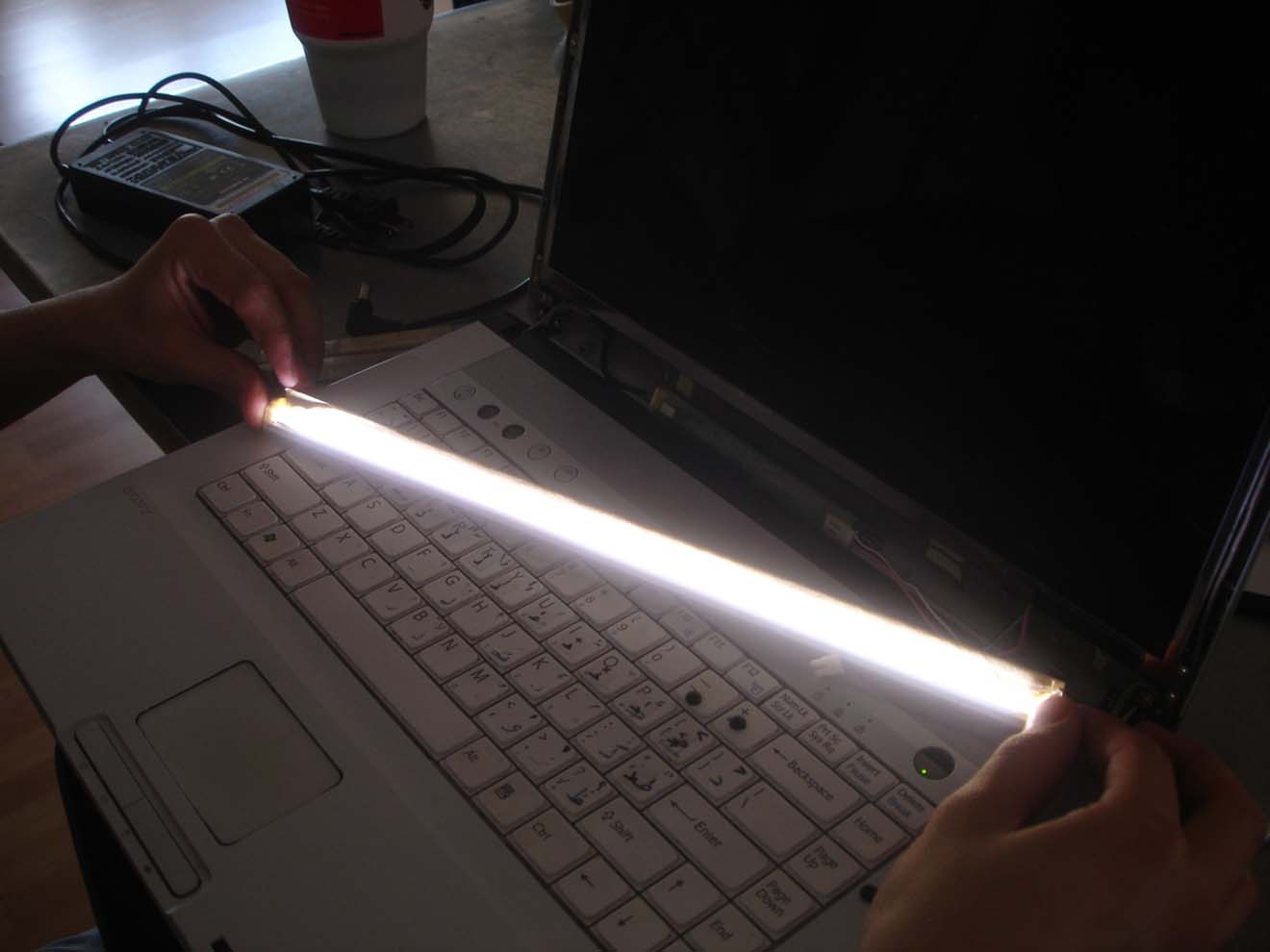 Замена и ремонт подсветки экрана ноутбука в Калуге
